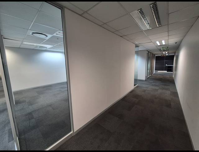 536M² OFFICE TO LET IN WOODMEAD